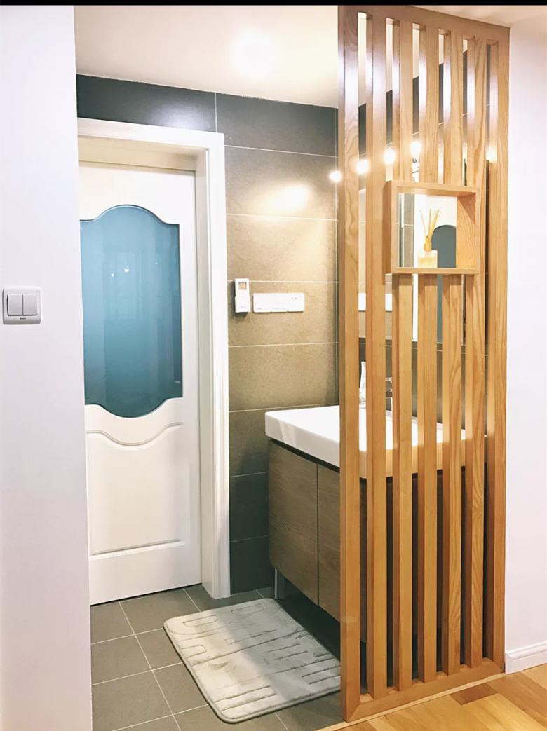 Phong cách Bắc Âu đơn giản lưới gỗ rắn phân vùng phòng khách màn hình lối vào hiên phân vùng lưới tản nhiệt khu vực ướt và khô phân vùng - Màn hình / Cửa sổ vach ngan phong khach dep
