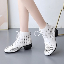 White tie dance shoes soft soles new outer square dance shoes in leather shoes hollow dance shoes