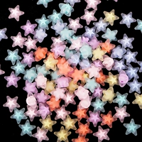 100 матовых пятиконечных звезд и свободный моток эластичного шнура.