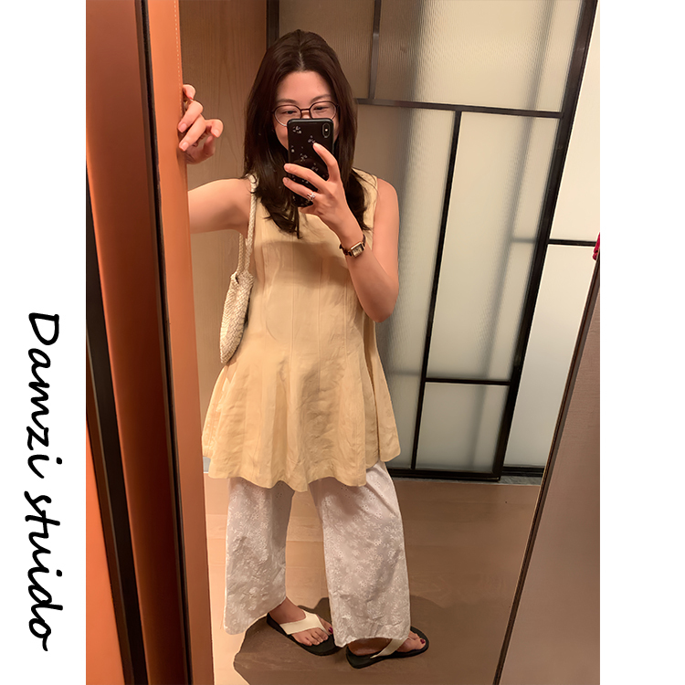 Da Maizi "Finnish Summer" High-Quality Vintage Waist-Cinching Vest for Women Mz5002 Finnish Summer Da Maizi "Finnish Summer" High-Quality Vintage Waist-Cinching Vest for Women Mz5002 Finnish Summer