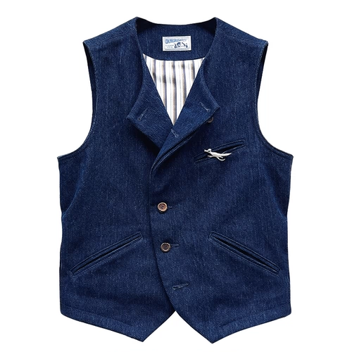 Можно поднять и упасть и старый - летающий персонал ВВС индиго голубых.