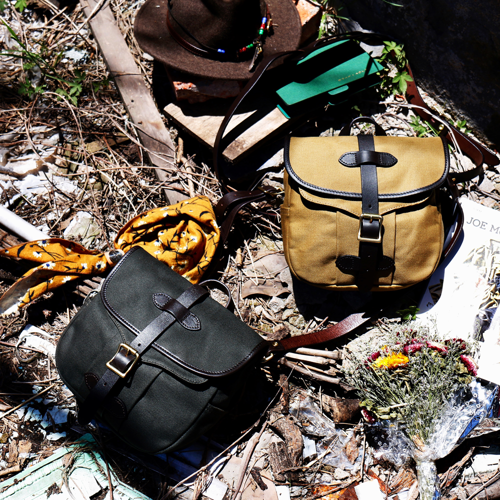 American vintaway 70230 Postbag oil wax canvas Tannic Bull Leather Men and women Single-shoulder inclined satchel handbag portable camera bag