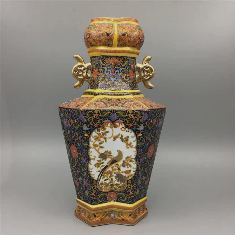Qing Yongzheng enamel color flower and bird double-button flat bottle Antique antique porcelain Antique antique collection ornaments Classical