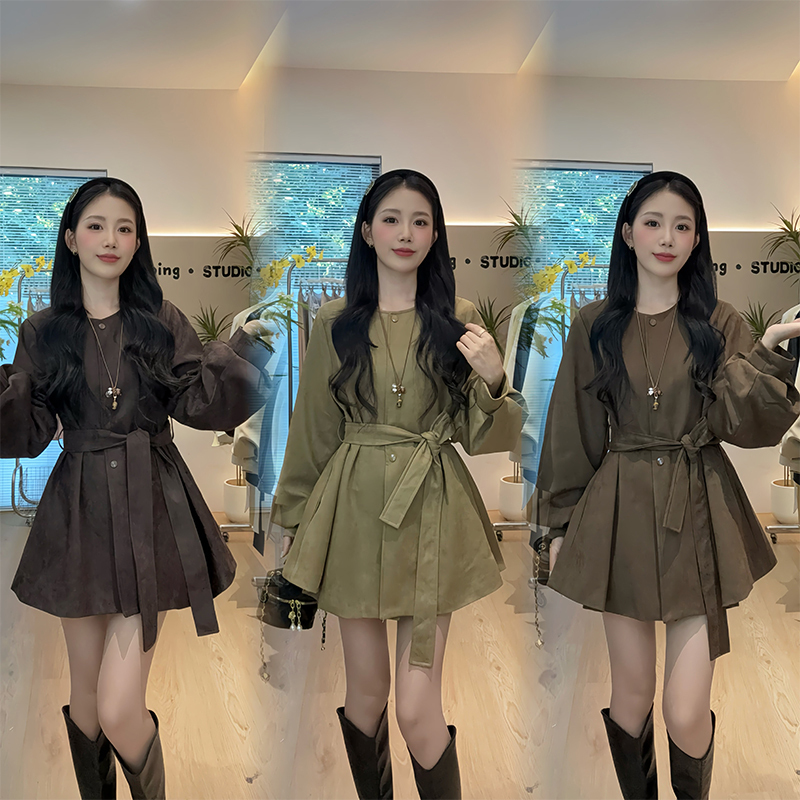 Uu&Mm Suede Jacket for Women, Popular Autumn and Winter Korean Retro Style, Perfect for Petite Figures, Very Stylish Lantern Sleeve Trench Coat