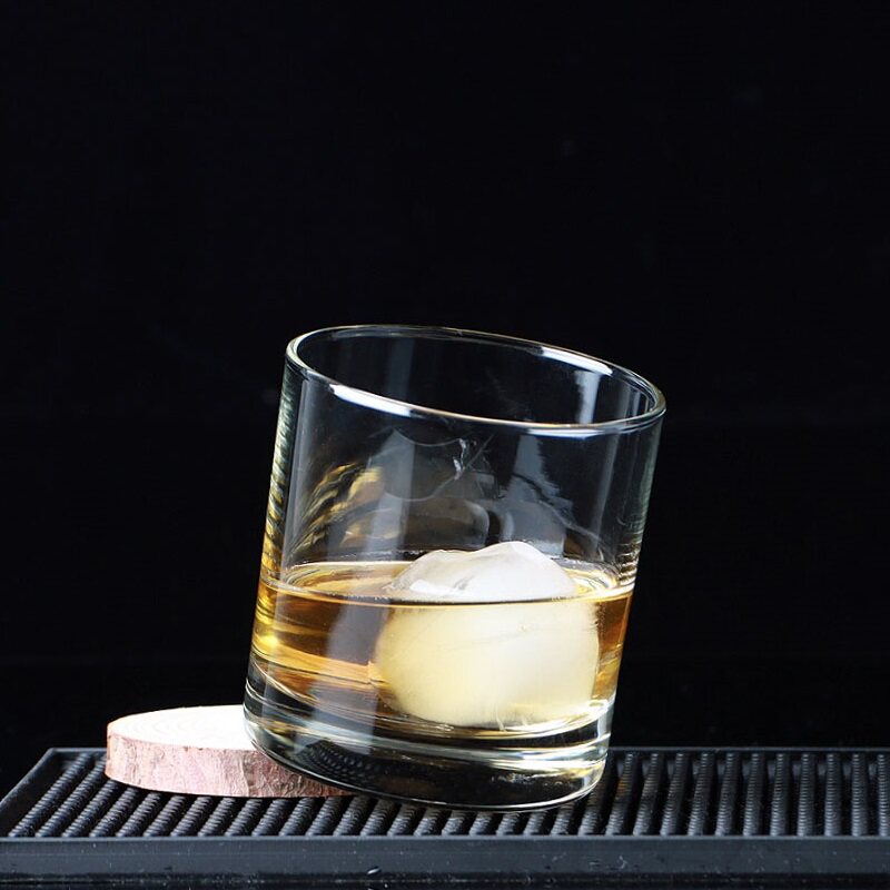 利比玻璃杯 VS 威士忌酒杯 VS 洛克杯：古典杯与冰球杯的对决，谁才是你的灵魂伴侣？-异形-淘宝百科网
