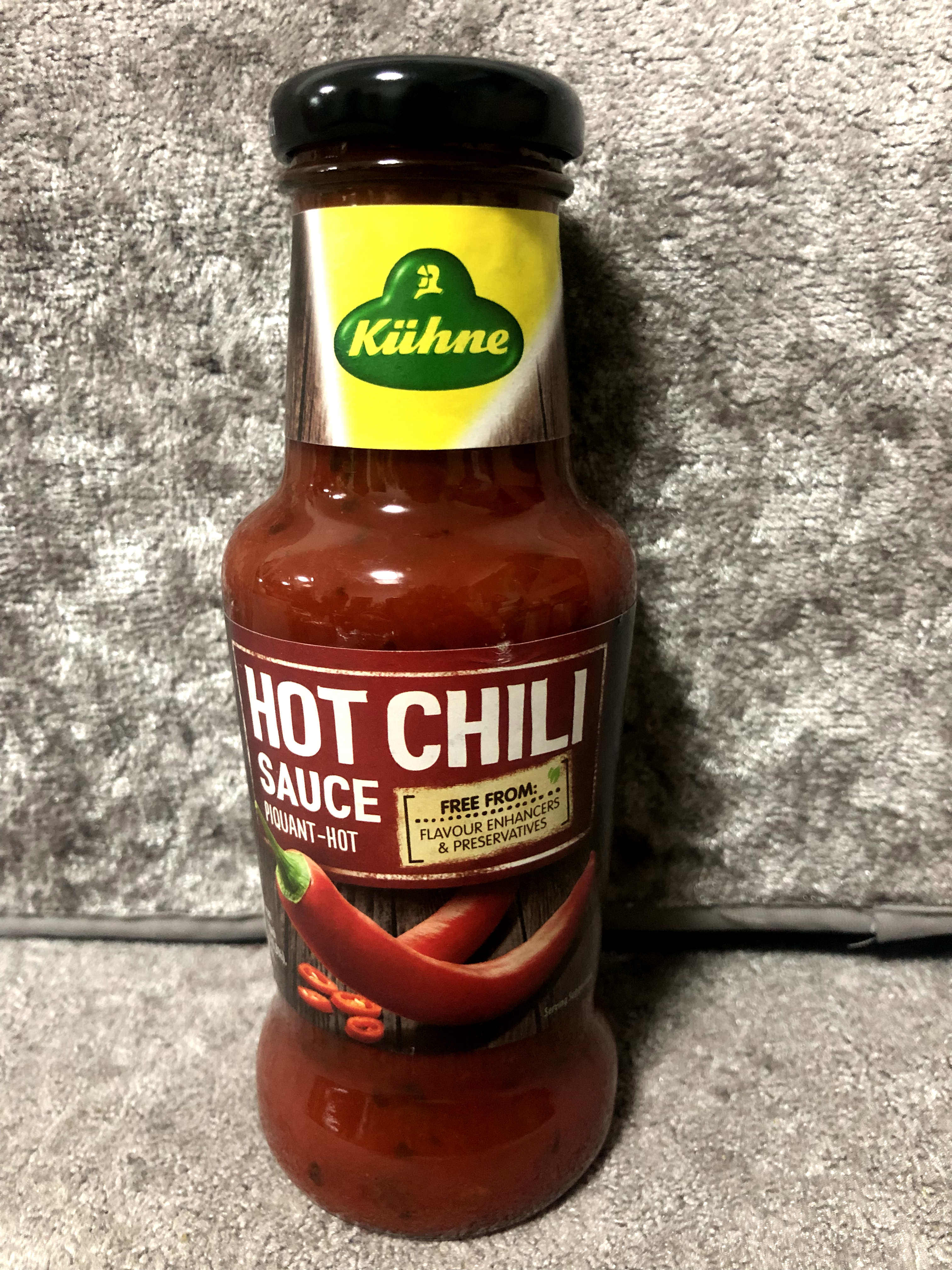 Crown Lee Chili Sauce 250ml HOT CHILI SAUCE