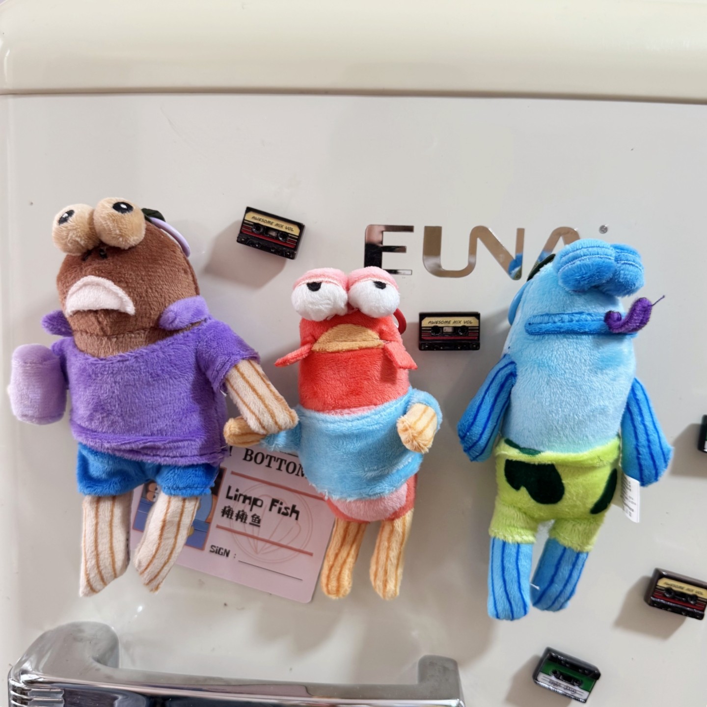 Cartoon Cute Beechburg Residents Refrigerator Magnetic Sticker Hole Board Entry Door Home Decor Magnetic Sticker