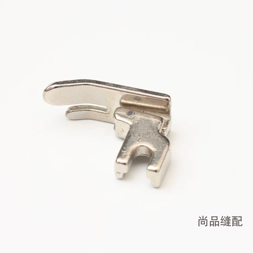 Домохозяйственная машина встроенная проволока нажатия старой модной домашней швейной машины.