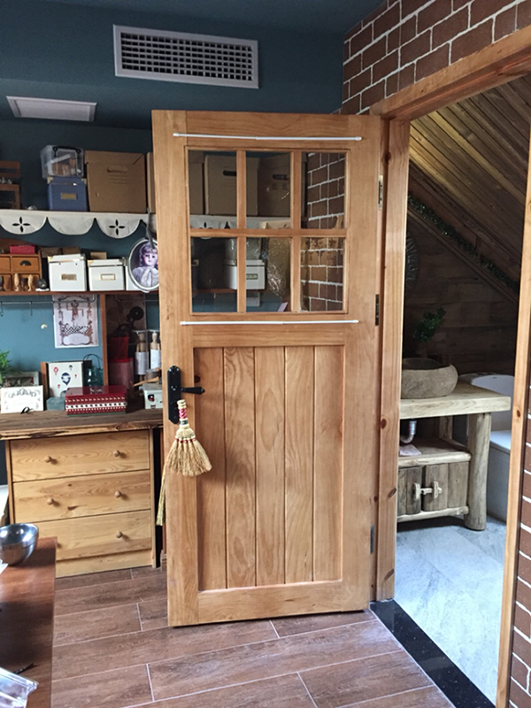 Vintage solid wood door log door old door homestay antique door personality toilet door box door interior door customization