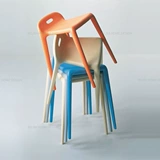 Современная и простая нордическая квартира небольшая квартира творческая мебель пластиковая обувь с переоборудованием столовое обеденное стол и кресло для лошадей