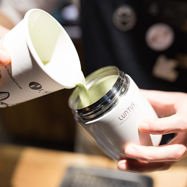 日本 ASVEL 阿司倍鹭 迷你不锈钢真空保温杯 天猫优惠券折后￥79包邮（￥99-20）2色可选