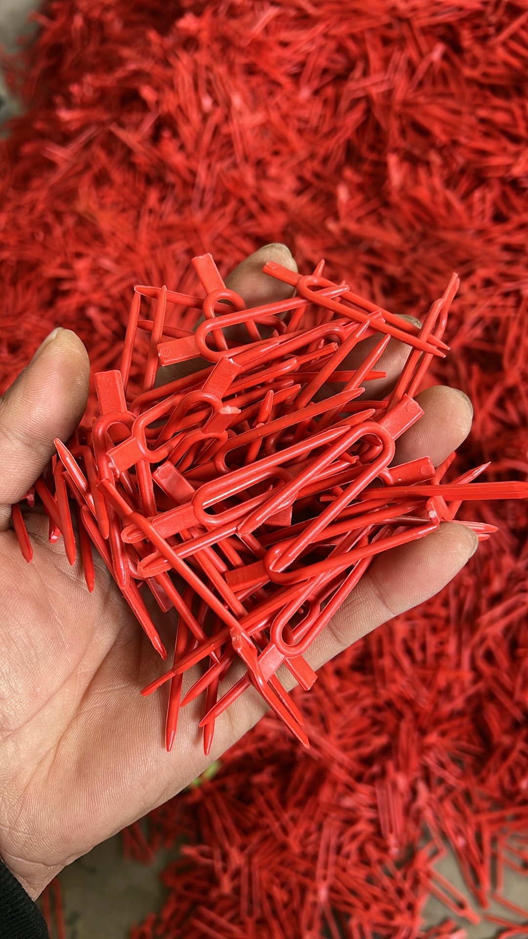 Round mouth extended strawberry fork seedling pressure vine pressure seedling fork vine plant fixer pressure vine root planting fork - Taobao