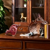 Быки и небо-золото Niu Jun Фарфоровые качание медные красные глазури ремесло