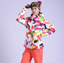 Outdoor brand ski clothes clearance handling mens and womens windproof waterproof and warm can be cold-resistant-30 degrees Snow Village