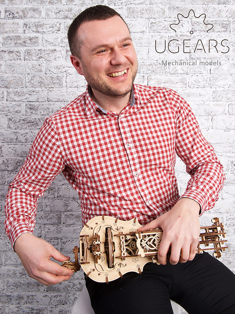 Ukraine UGEARS Wooden mechanical drive model Street organ stringed strumable VIOLIN Assembly toy