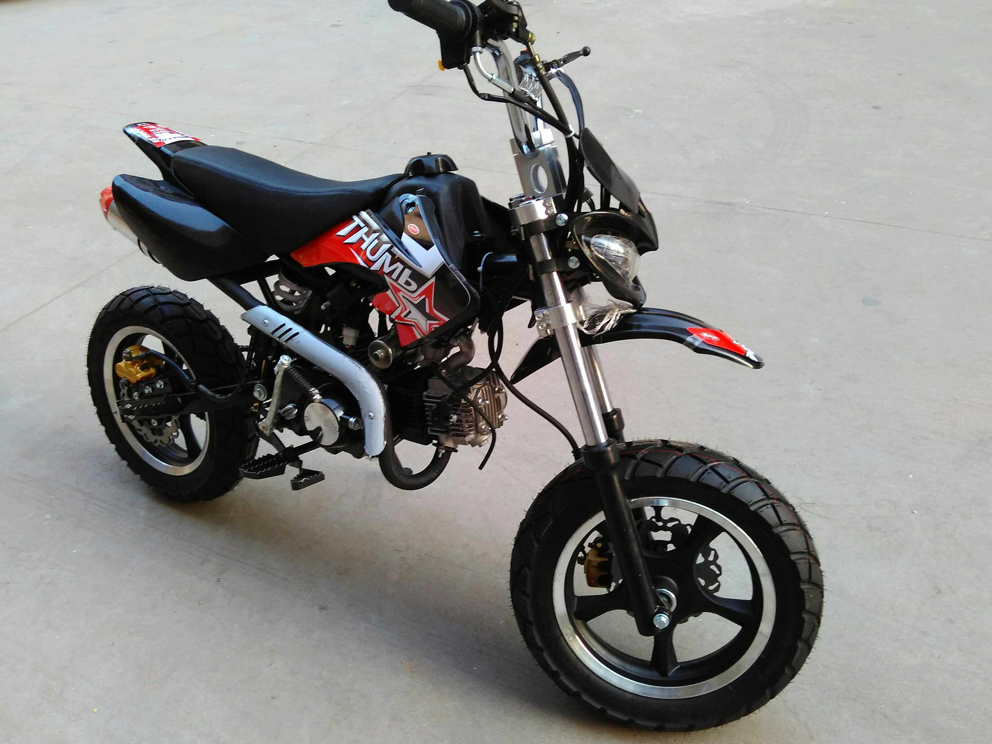 Direct off-road vehicle locomotive 1 4-inch socket wrench model aluminum wheel road tire racing beach car electric two-wheeled