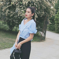 (LAMOBO exclusive) V-collar solid pleated sleeves knotted grit striped shirt