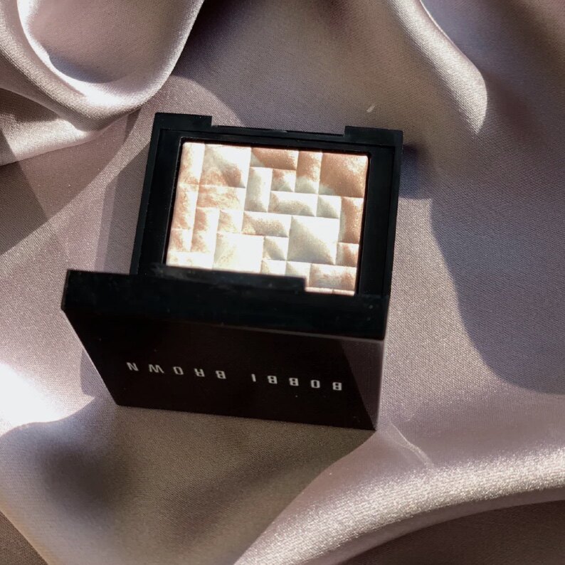 Spot Bobbi Brown Bobbi Brown pink glow pork belly mini mini highlight 4g 8g