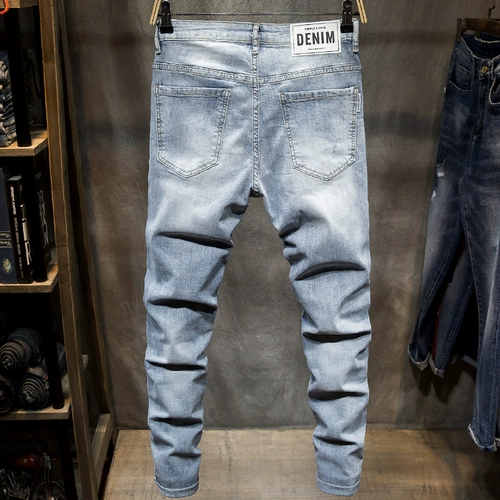 Демисезонные светлые джинсы, трендовые эластичные штаны, в корейском стиле, коллекция 2022