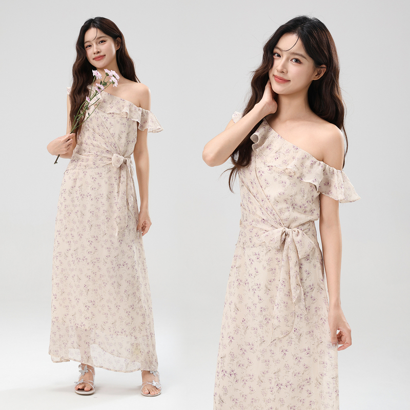 Zoco French-Style Gentle Off-Shoulder Floral Dress for Women, Summer Waist-Cinching Slimming Ruffled Long Dress