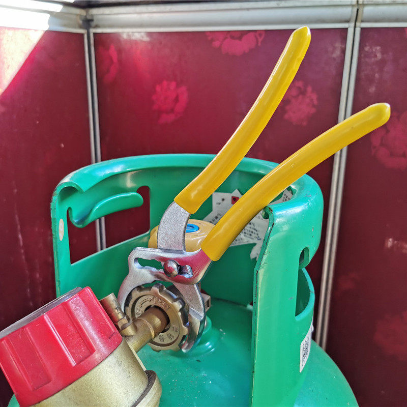 Gas tank switch valve removal wrench removal liquefied gas valve tool gas tank angle valve disassembly pressure reducing valve wrench