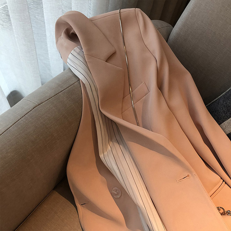 Early spring 2023 design and sentiment commuter high - box suit suit suit with hot pink - free suit woman