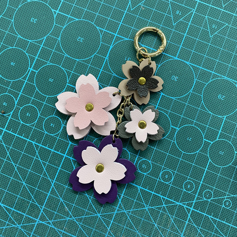 Original New DIY Keychain for Women ins Internet Celebrity Bag Accessory Pendant for Women High-End Fashion Versatile Mini Decoration