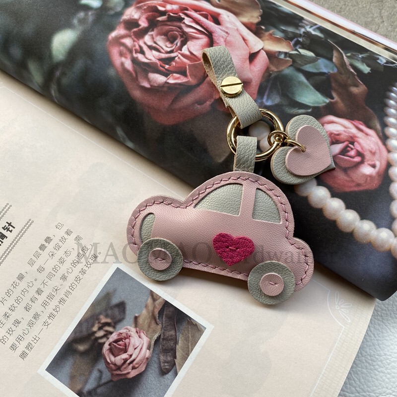 Fur Craftsman Cowhide Hand-Stitched Mini Car Keychain Pendant Cartoon Personalized Gift Creative Couple Accessories Fur Craftsman Cowhide Hand-Stitched Mini Car Keychain Pendant Cartoon Personalized Gift Creative Couple Accessories
