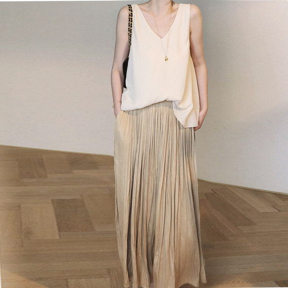 Texia's new products are recommended for self-retention. Smooth and pendant pleated skirt silk satin pleated skirt pkh