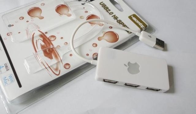 Bộ chia usb2.0 siêu mỏng một cho bốn máy tính xách tay usb mở rộng đa giao diện trung tâm tốc độ cao - USB Aaccessories sạc micro