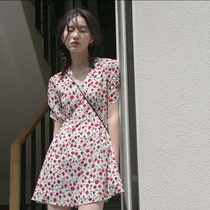 Special price original 138 yuan thin and vigorous bellflower fairy tide gentle wind mountain French niche floral dress