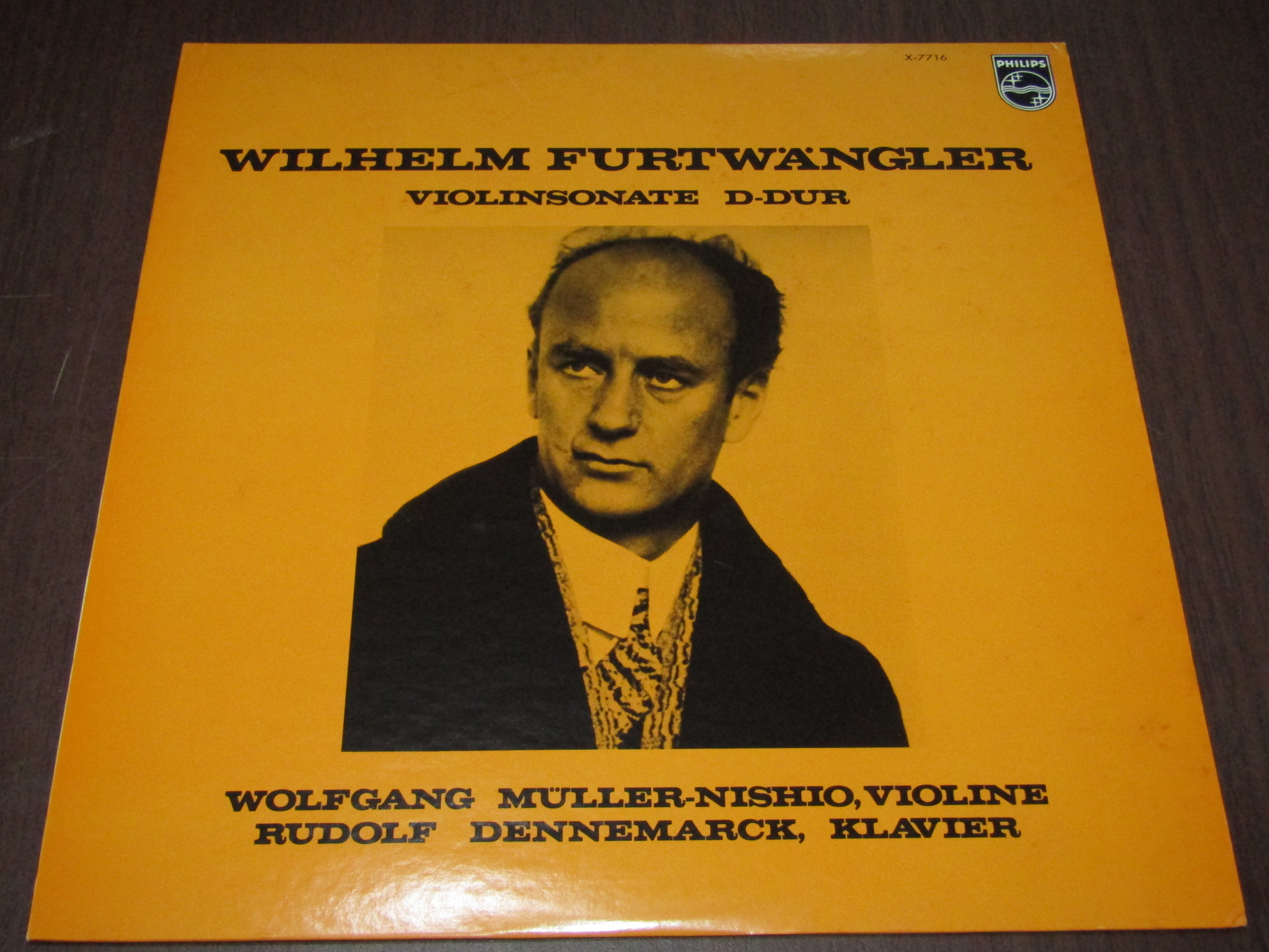 Futevengrad second violin sonata woolfgang muller-nisho LP black glue 121