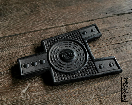 Zhangjiazao pure handmade antique Han brick coaster placemat iron pot mat creative home decoration intangible cultural heritage hand-made gossip map