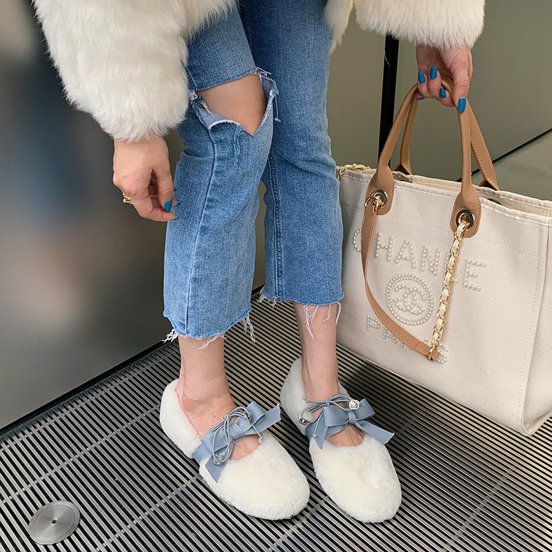 Linge studio cute sweet girl fur shoes women's 2022 new flat giant soft slip-on bowknot shoes