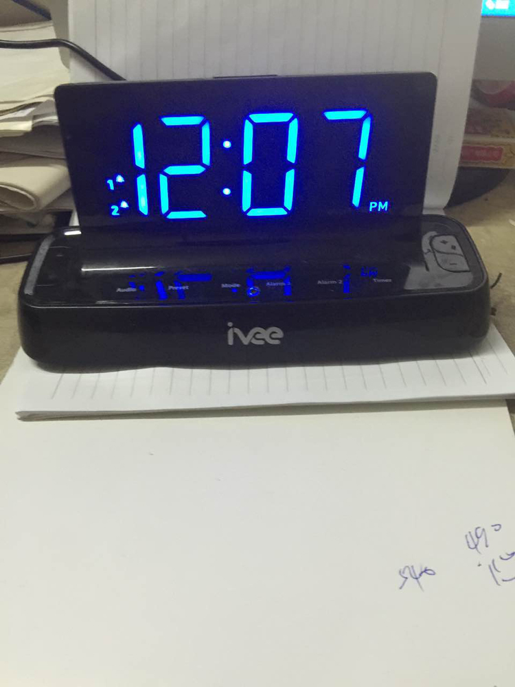 Iv2 type super cool large screen clock alarm clock radio with temperature send switching power supply-Taobao