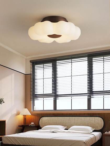 French mid-century style master bedroom ceiling lamp high-end cream internet celebrity modern simple full spectrum room eye protection lamp
