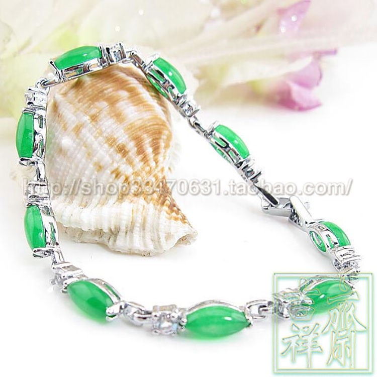 Natural Malay jade Handmaid's Jewelry Gift mother 100 hitch a green jade Refined Pop Ornament