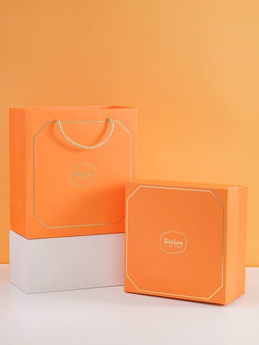 Шесть лет -с магазинами более 20 цветов и подарков, практическая небольшая подарочная коробка настройка, отправка клиентов 1 может 1 подарки на день труда, чтобы отправить сотрудников на бесплатные подарки