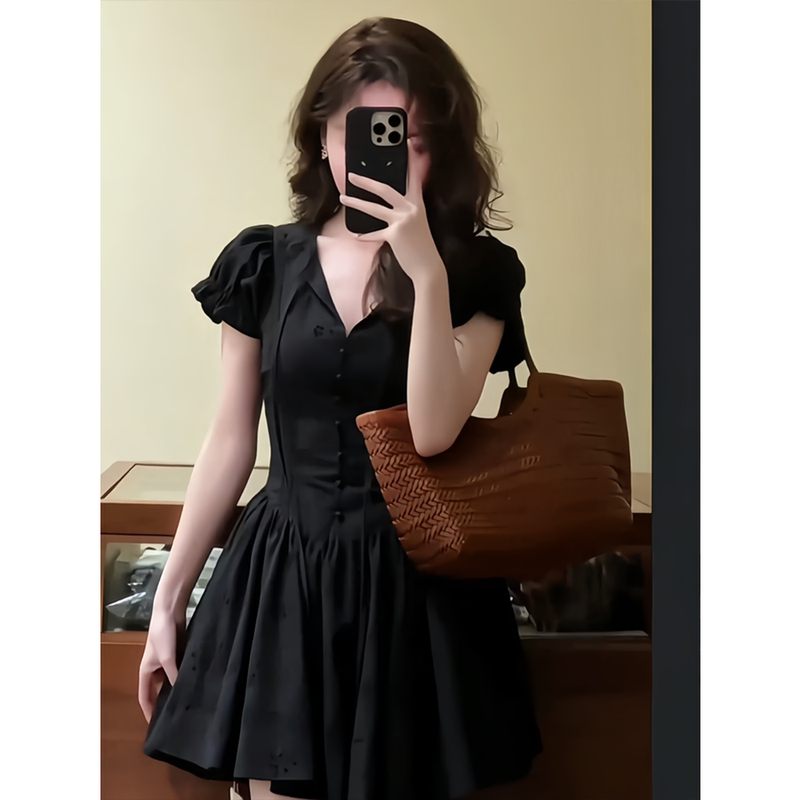 Plus-Size French Hepburn Style Lace-Up Black V-Neck Dress, New Summer Model, Waist-Cinching, Slimming, Elegant Short Dress Plus-Size French Hepburn Style Lace-Up Black V-Neck Dress, New Summer Model, Waist-Cinching, Slimming, Elegant Short Dress