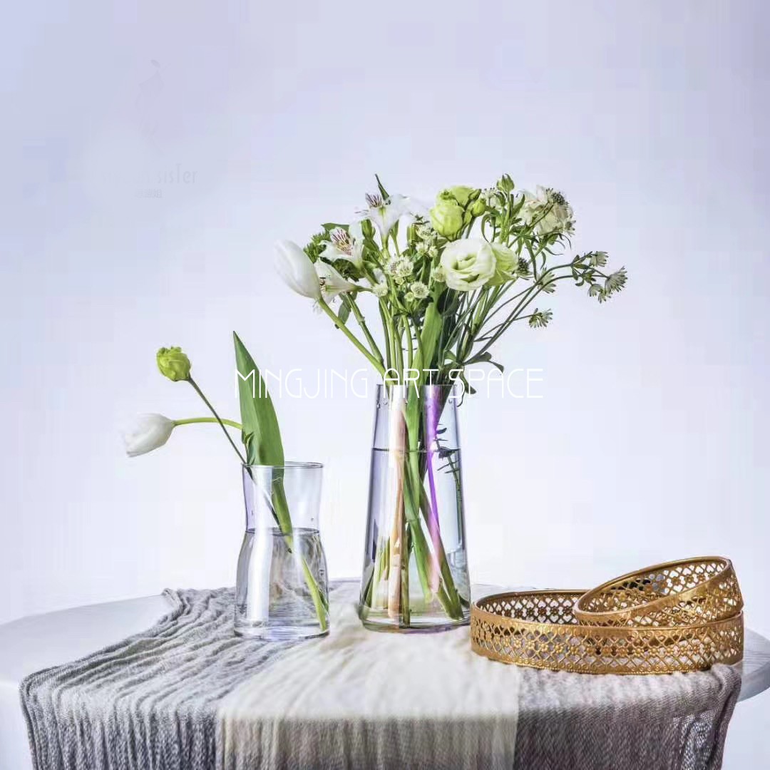 Nordic glass vase Conical straight hydroponic vase Flower decoration Home bed and breakfast living room dining room decorative floral art
