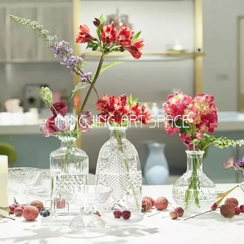 Eurostyle Madrid bas-relief glass vase Home dining room Desktop retro vase swing piece flower shop vase