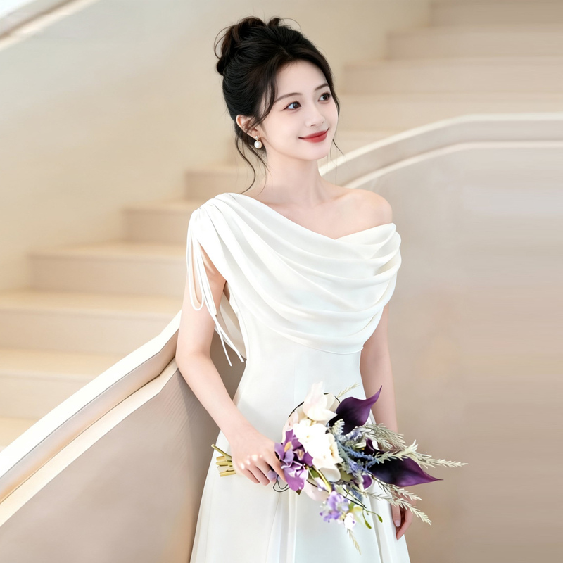 White Bridal-Style Engagement Dress for Women, Suitable for Marriage Registration, Casual Wear, Light Luxury, Niche Evening Dress