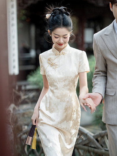 满庭芳|泊烟 新中式白色旗袍女2025年春气质新款敬酒服订婚礼服裙