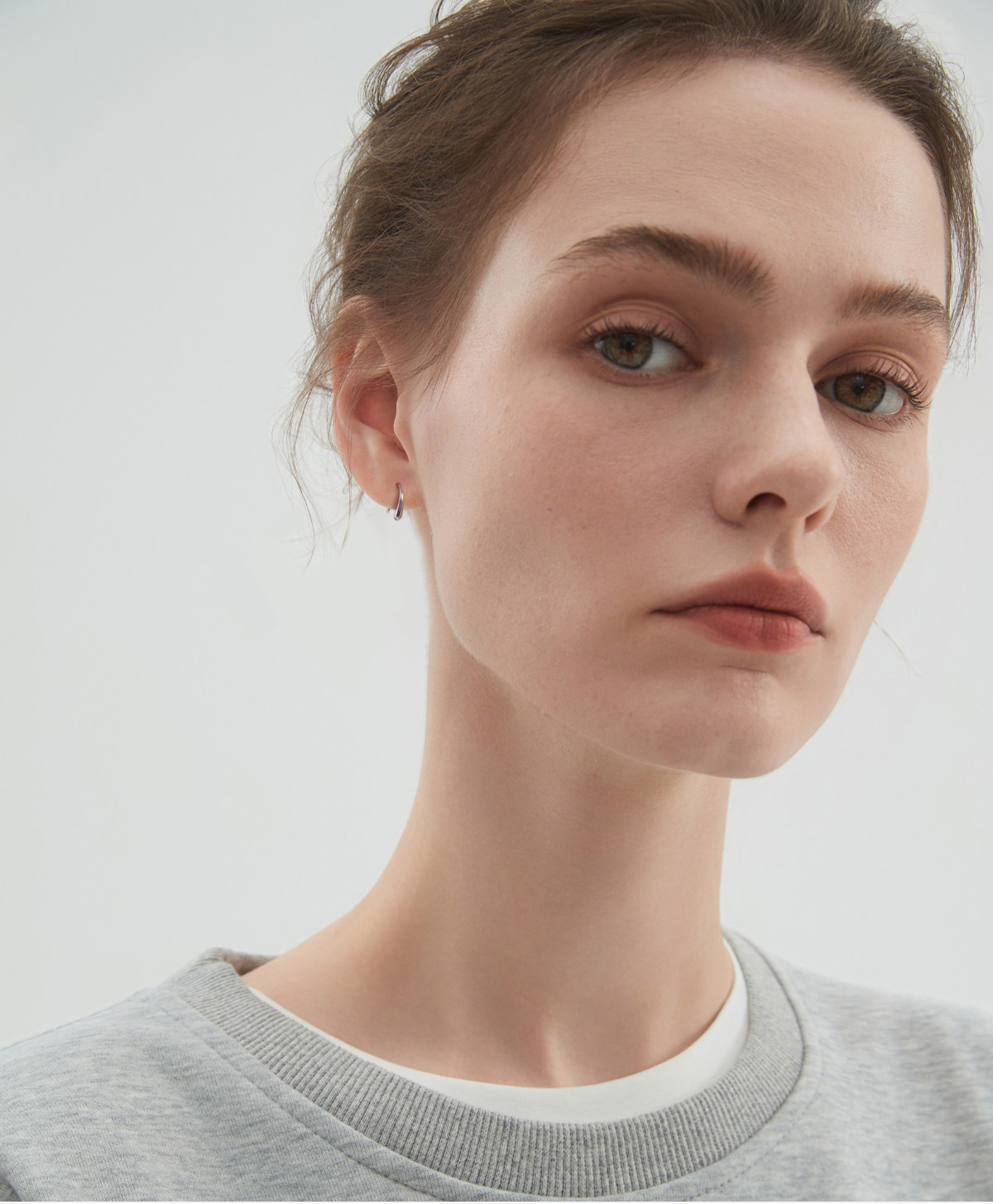 Гвоздики s999纯银水滴耳钉女小众高级感养耳洞耳环新款简约睡觉免摘耳饰 Tfy