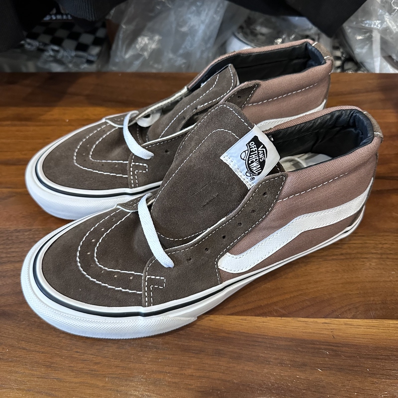 Vaxxs Genuine Mid-Top Suede Skateboard Shoes, Unisex, Brand New Without Original Box, Brown Shock-Absorbing Insole Pro