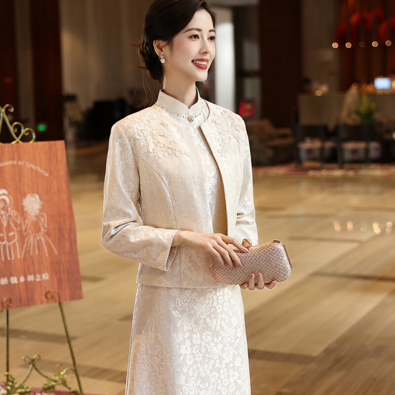 Mother-In-Law Wedding Banquet Dress, New Chinese-Style Two-Piece Set, 2026 New Model, Mother-In-Law Outfit, Can Be Worn Casually Mother-In-Law Wedding Banquet Dress, New Chinese-Style Two-Piece Set, 2026 New Model, Mother-In-Law Outfit, Can Be Worn Casually