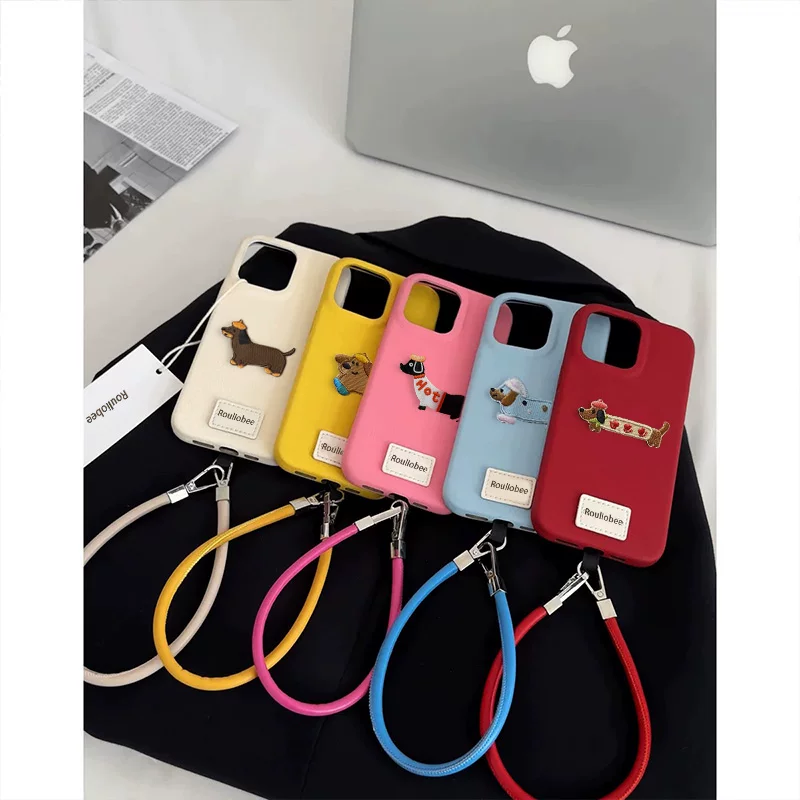 Чехол для телефона (Apple) совместим с iPhone 16, текстурированный TPU под кожу, вышитый щенок и шнурок