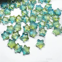 Замороженные голубые и зеленые брызги.