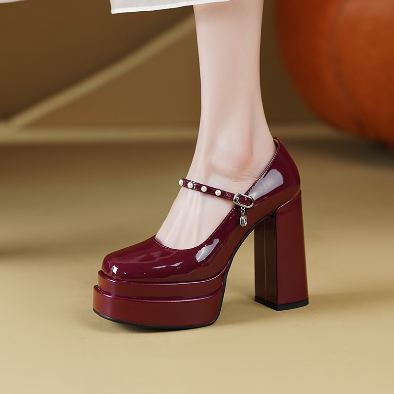 Square-Toe Mary Jane Women's Shoes 2026 New Style Petite Chunky Heel Platform High Heels Red Bridal Shoes Wedding Shoes
