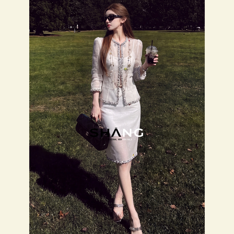 Autumn Daily Luxury Style Outfit, Unique and Beautiful, Suitable for Formal Occasions, with a Sense of Elegance, Chanel-Style Sequin Dress Set Autumn Daily Luxury Style Outfit, Unique and Beautiful, Suitable for Formal Occasions, with a Sense of Elegance, Chanel-Style Sequin Dress Set